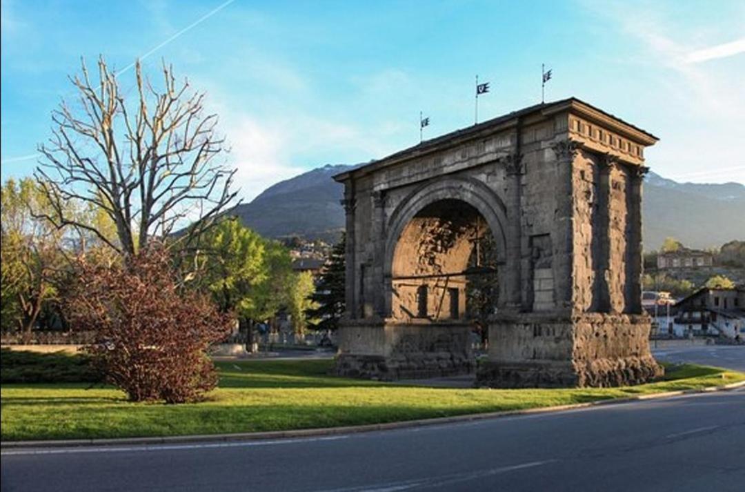 Appartamento Argento Aosta Kültér fotó